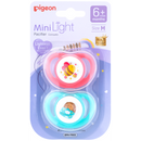 Pigeon - Minilight Pacifier (2 Pc) M Bee/Hedgehog