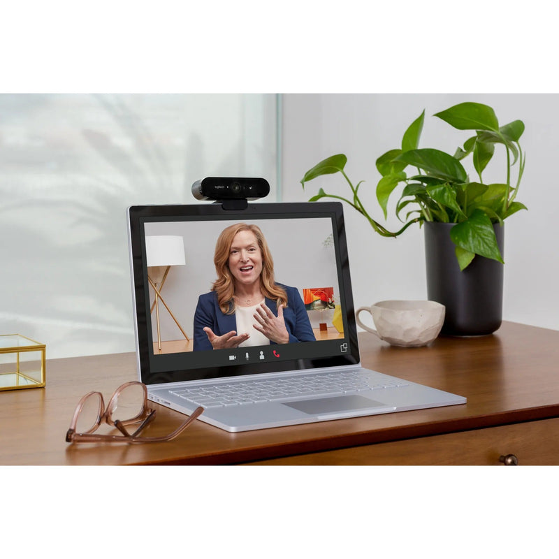 Logitech BRIO Webcam with 4K Ultra HD video & RightLight 3 with HDR 1 year Limited warranty