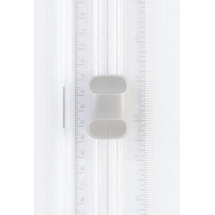 2002641 - Cricut Basic Trimmer